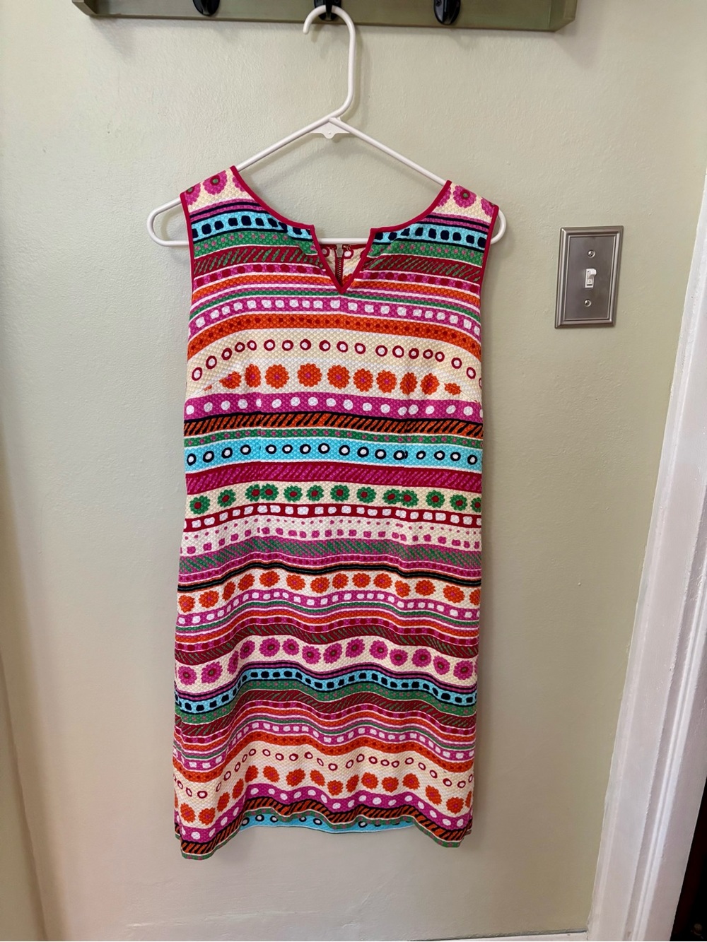 Talbots Multicolor Striped Sleeveless Midi Dress! Super cute and comfy! Size 8. - Picture 2 of 9